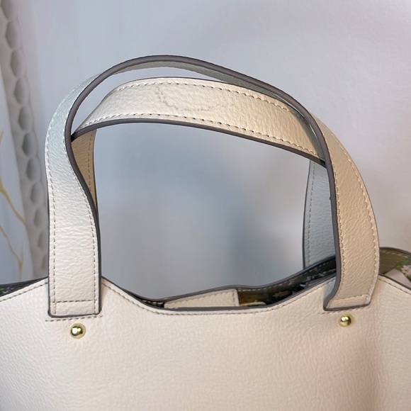 Steve Madden White Leather Breece Satchel Crossbody with matching Cosmetic bag - Picture 5 of 12
